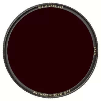 B+W 092 IR szűrő sötét vörös 695 nm Basic, 62 mm