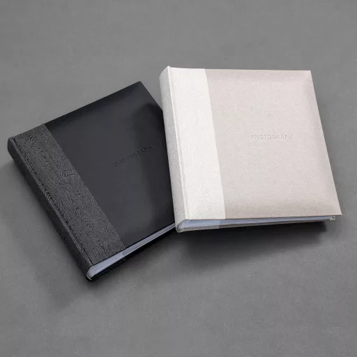 Kenro Kington fotóalbum, memo, 200db 10x15, faerezet minta, PHOTOGRAPH dombornyomott felirat, szürke
