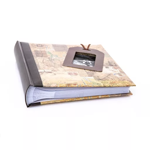Kenro Kusso Travel Lagguage Tag fotóalbum, memo, 200db 10x15, ablakos borító, térkép minta, barna