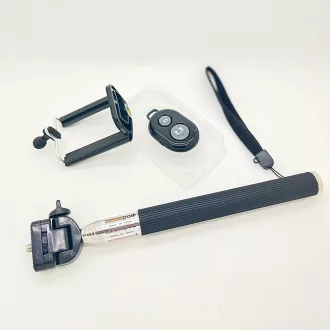 Szelfibot telefontartóval és távirányítóval