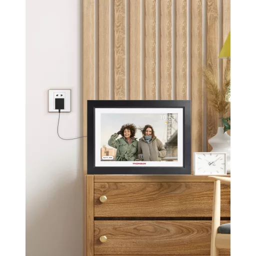 Thomson 1001W digitális képkeret 10" 1280x800, WiFi képátvitel mobilappról, érintő kijelző, fekete