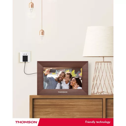 Thomson 7001P digitális képkeret 7" 1024x600, WiFi képátvitel mobilappról, érintő kijelző, barna