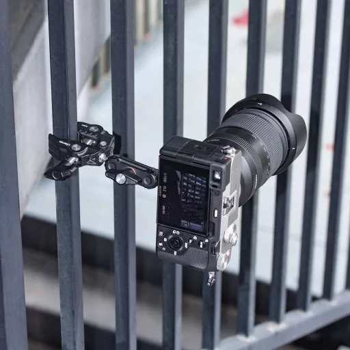 Ulanzi R094 KAMERA SZUPER-BILINCS RÖGZÍTŐ - többfunkciós satu - 1/4" 3/8"