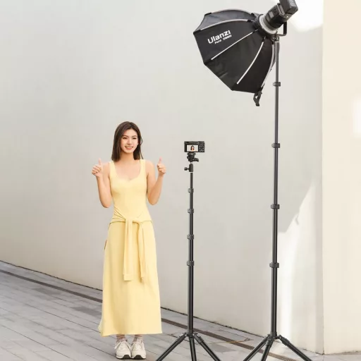 Ulanzi T270 led/lámpaállvány, 270cm, 6 kg teherbírás, 180 fok-ban visszafordítható lábakkal