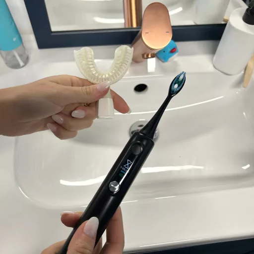 Y-Brush Ultra Premium Pack szónikus elektromos fogkefe, Y alakú+sima fejjel, 12 év felettieknek